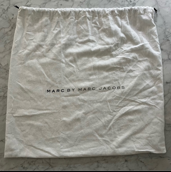 Marc by Marc Jacobs Classic Q Fran Handbag - Picture 8 of 8